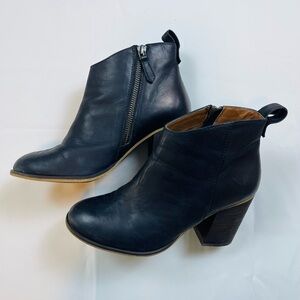 Black Leather Ankle Boots with Zipper